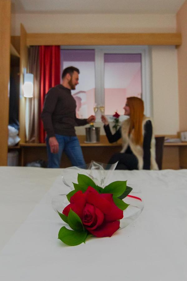 Hotel Ibis Novo Hamburgo Esterno foto