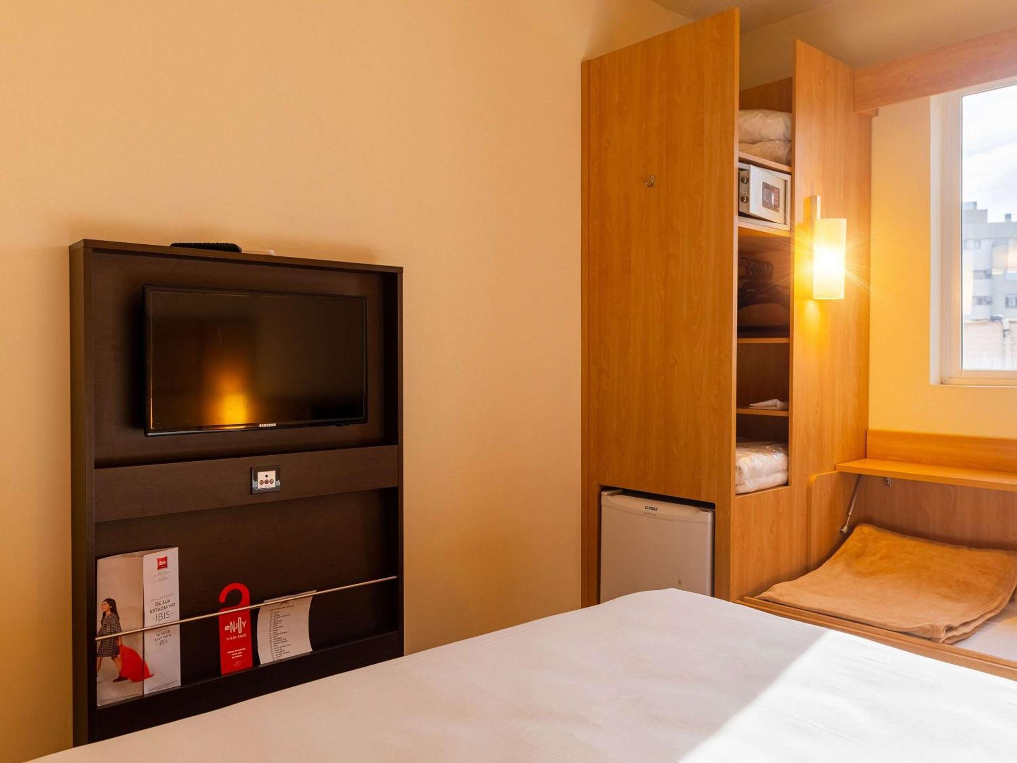 Hotel Ibis Novo Hamburgo Esterno foto