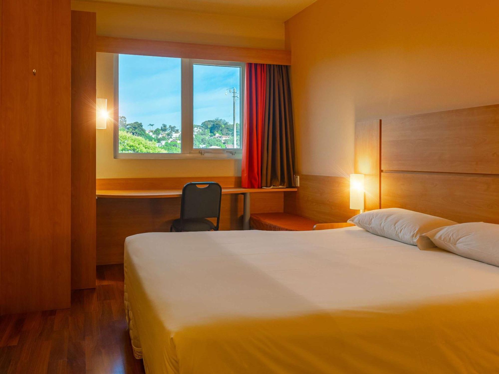 Hotel Ibis Novo Hamburgo Esterno foto
